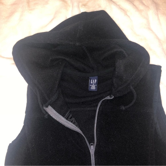Y2K GAP Fleece Black Zip up Vest with Pockets and hood Size Medium - Picture 9 of 10